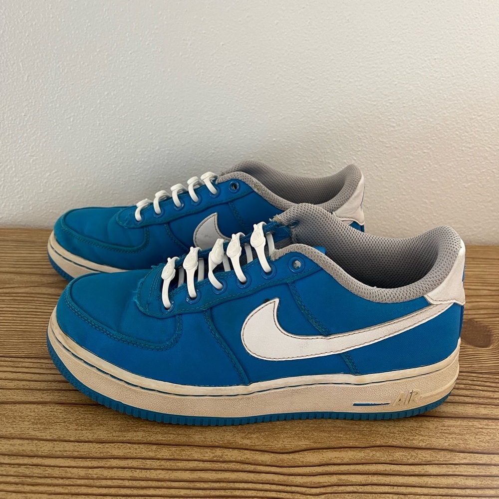 Nike Air Force 1 blue and white Boys Size 4.5Y
